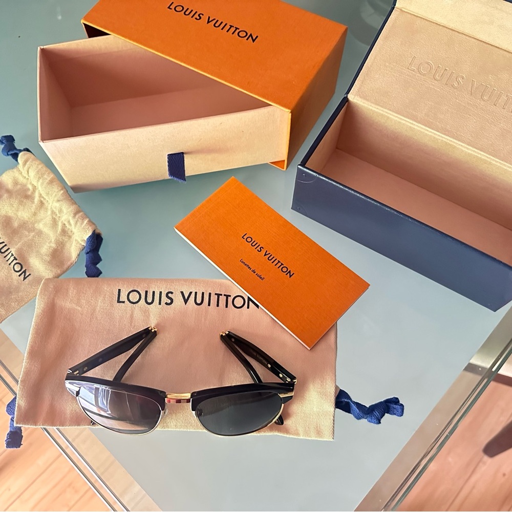 100% Authentic Louis Vuitton Foldable sunglasses.
